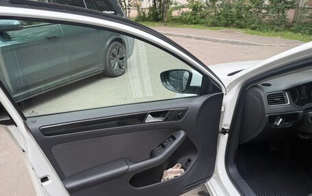 Volkswagen Jetta VI, 2014 год, 1 000 000 рублей, 7 фотография