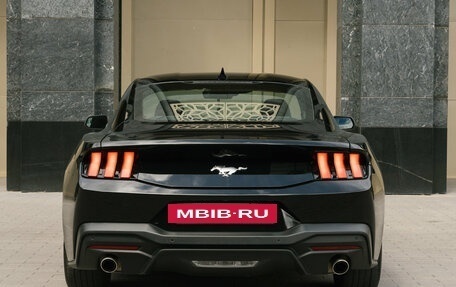 Ford Mustang VI рестайлинг, 2023 год, 4 999 999 рублей, 8 фотография