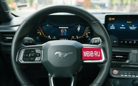 Ford Mustang VI рестайлинг, 2023 год, 4 999 999 рублей, 29 фотография