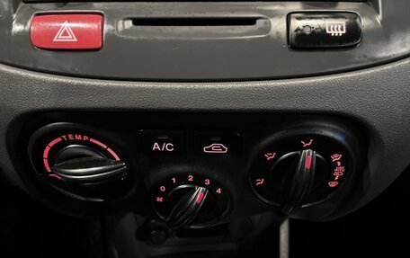 KIA Rio II, 2011 год, 650 000 рублей, 15 фотография