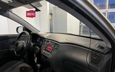 KIA Rio II, 2011 год, 650 000 рублей, 12 фотография