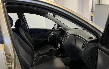 KIA Rio II, 2011 год, 650 000 рублей, 28 фотография