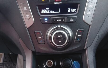 Hyundai Santa Fe III рестайлинг, 2017 год, 2 400 000 рублей, 13 фотография