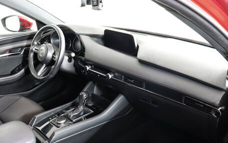 Mazda 3, 2019 год, 2 290 000 рублей, 11 фотография
