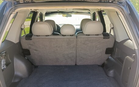 Ford Escape II, 2004 год, 600 000 рублей, 19 фотография