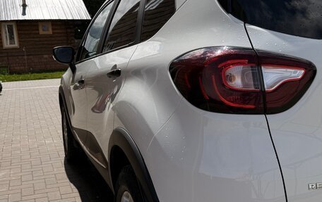 Renault Kaptur I рестайлинг, 2017 год, 1 035 000 рублей, 4 фотография