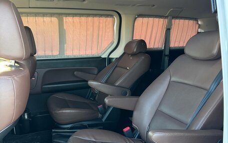 Hyundai Grand Starex Grand Starex I рестайлинг 2, 2018 год, 3 200 000 рублей, 15 фотография