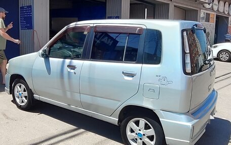 Nissan Cube II, 2001 год, 330 000 рублей, 4 фотография