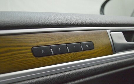 Volkswagen Touareg III, 2016 год, 2 750 000 рублей, 17 фотография