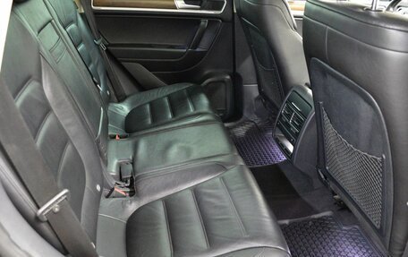 Volkswagen Touareg III, 2016 год, 2 750 000 рублей, 13 фотография