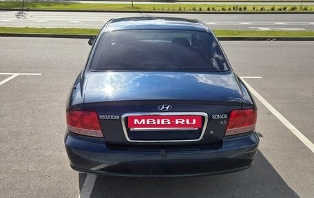 Hyundai Sonata IV рестайлинг, 2006 год, 625 000 рублей, 3 фотография