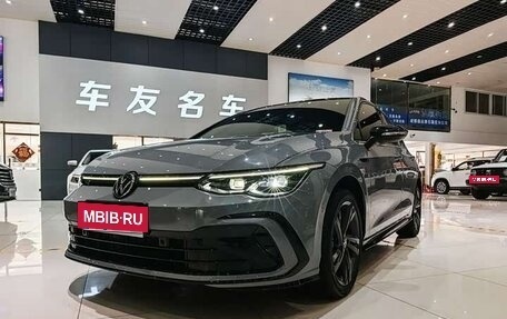 Volkswagen Golf VIII, 2023 год, 2 227 141 рублей, 3 фотография