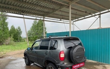 Chevrolet Niva I рестайлинг, 2005 год, 155 000 рублей, 4 фотография