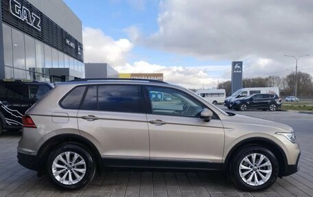 Volkswagen Tiguan II, 2021 год, 2 440 000 рублей, 4 фотография