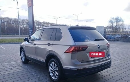 Volkswagen Tiguan II, 2021 год, 2 440 000 рублей, 7 фотография