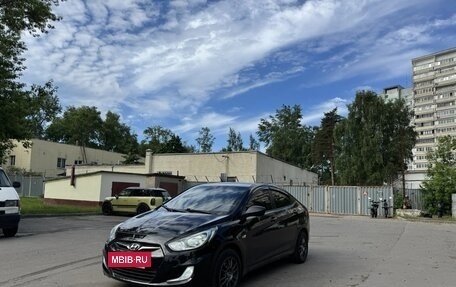 Hyundai Solaris II рестайлинг, 2011 год, 587 000 рублей, 4 фотография