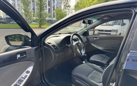 Hyundai Solaris II рестайлинг, 2011 год, 587 000 рублей, 12 фотография