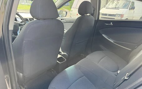 Hyundai Solaris II рестайлинг, 2011 год, 587 000 рублей, 17 фотография