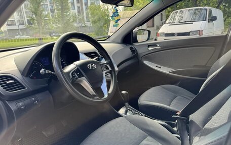 Hyundai Solaris II рестайлинг, 2011 год, 587 000 рублей, 16 фотография