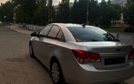 Chevrolet Cruze II, 2010 год, 550 000 рублей, 6 фотография