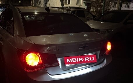 Chevrolet Cruze II, 2010 год, 550 000 рублей, 10 фотография