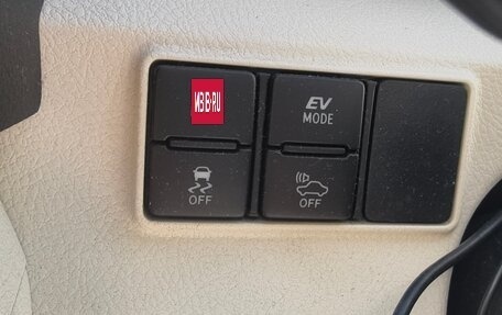 Toyota Sienta II, 2015 год, 1 550 000 рублей, 15 фотография