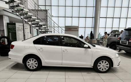 Volkswagen Jetta VI, 2015 год, 911 000 рублей, 4 фотография