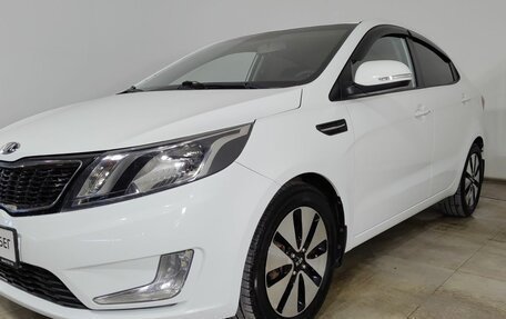 KIA Rio III рестайлинг, 2013 год, 950 000 рублей, 24 фотография