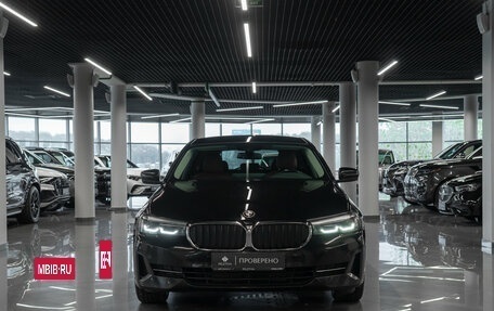 BMW 5 серия, 2022 год, 3 650 000 рублей, 3 фотография