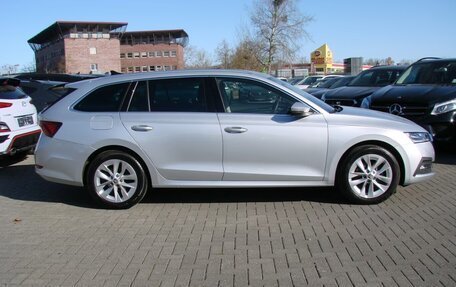 Skoda Octavia IV, 2024 год, 3 658 000 рублей, 2 фотография