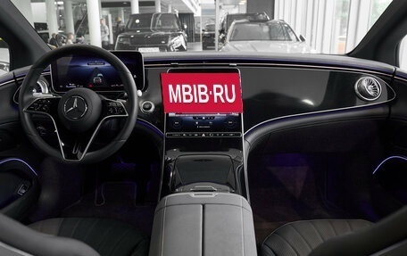 Mercedes-Benz EQS, 2022 год, 7 800 000 рублей, 11 фотография