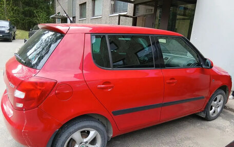 Skoda Fabia II, 2010 год, 800 000 рублей, 2 фотография