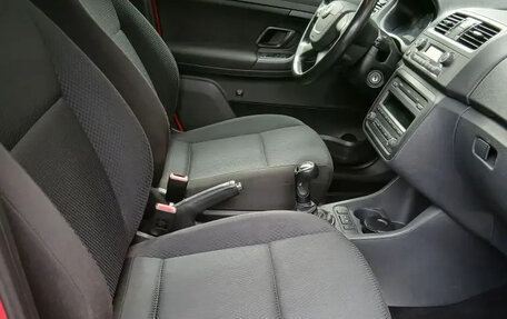 Skoda Fabia II, 2010 год, 800 000 рублей, 12 фотография