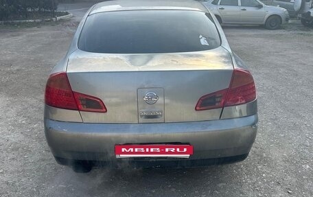 Nissan Skyline, 2003 год, 390 000 рублей, 3 фотография