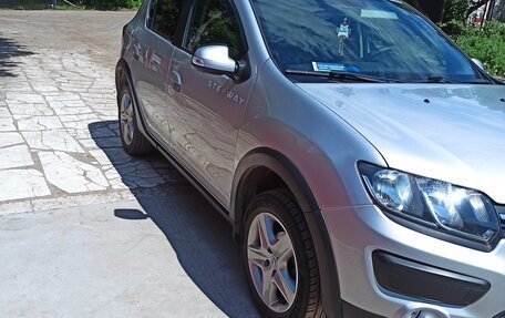 Renault Sandero II рестайлинг, 2018 год, 980 000 рублей, 1 фотография