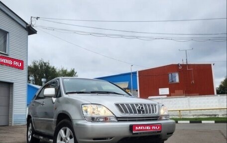 Lexus RX IV рестайлинг, 2001 год, 550 000 рублей, 1 фотография