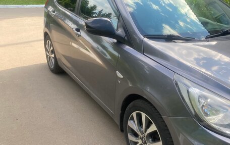 Hyundai Solaris II рестайлинг, 2012 год, 555 000 рублей, 11 фотография