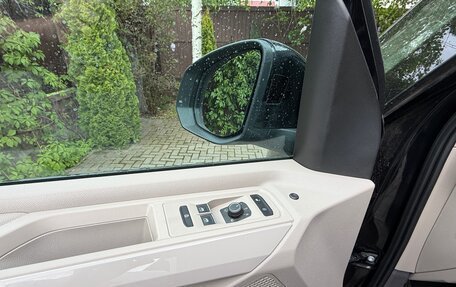 Volkswagen Multivan, 2022 год, 6 050 000 рублей, 9 фотография