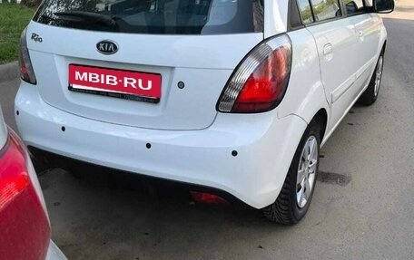 KIA Rio II, 2011 год, 650 000 рублей, 3 фотография