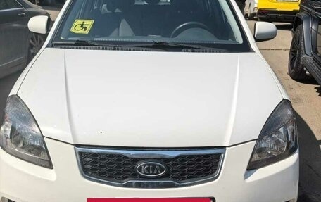 KIA Rio II, 2011 год, 650 000 рублей, 5 фотография