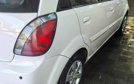 KIA Rio II, 2011 год, 650 000 рублей, 7 фотография