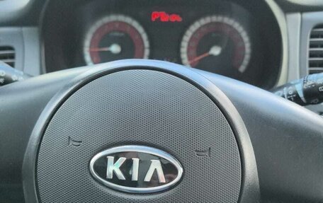 KIA Rio II, 2011 год, 650 000 рублей, 11 фотография