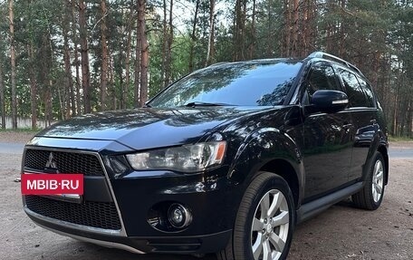 Mitsubishi Outlander III рестайлинг 3, 2010 год, 1 199 000 рублей, 7 фотография
