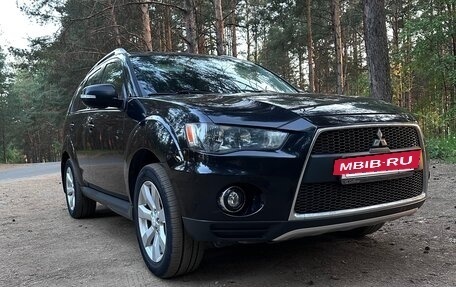Mitsubishi Outlander III рестайлинг 3, 2010 год, 1 199 000 рублей, 8 фотография