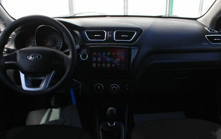 KIA Rio III рестайлинг, 2013 год, 920 000 рублей, 20 фотография