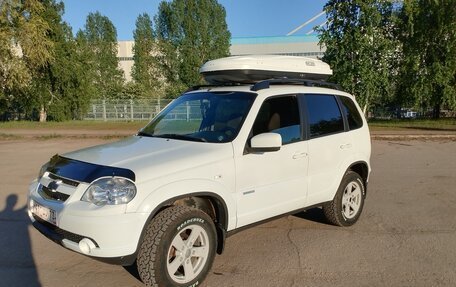 Chevrolet Niva I рестайлинг, 2012 год, 570 000 рублей, 2 фотография