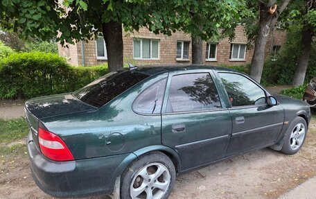 Opel Vectra B рестайлинг, 1998 год, 140 000 рублей, 4 фотография