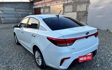 KIA Rio IV, 2018 год, 1 550 000 рублей, 4 фотография