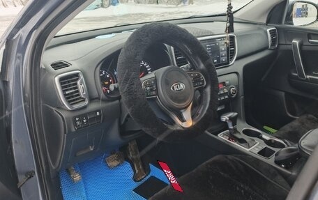 KIA Sportage IV рестайлинг, 2017 год, 1 900 000 рублей, 5 фотография