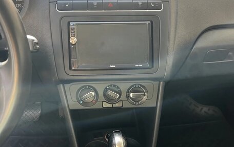 Volkswagen Polo VI (EU Market), 2012 год, 1 000 000 рублей, 14 фотография